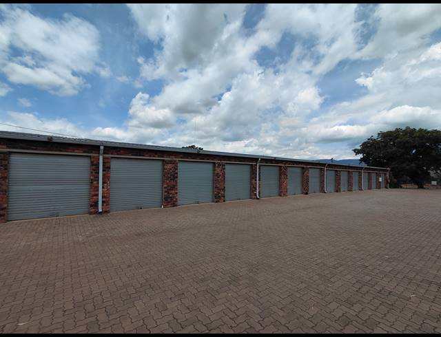 1,743M² BUSINESS FOR SALE IN MOKOPANE CENTRAL